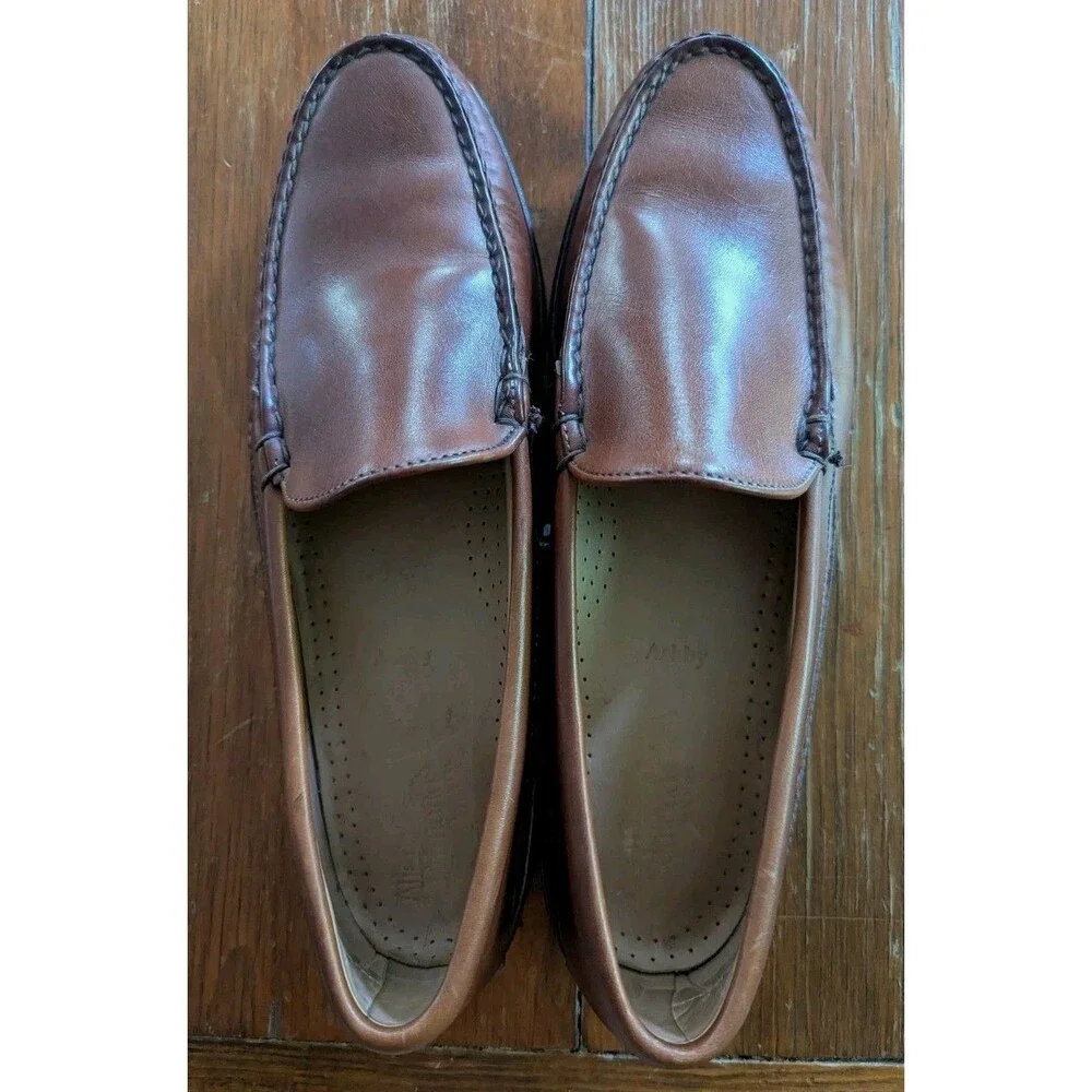 Allen Edmonds Mens 9B Brown Leather Loafers USA Made Classic Ashby Slip On EUC